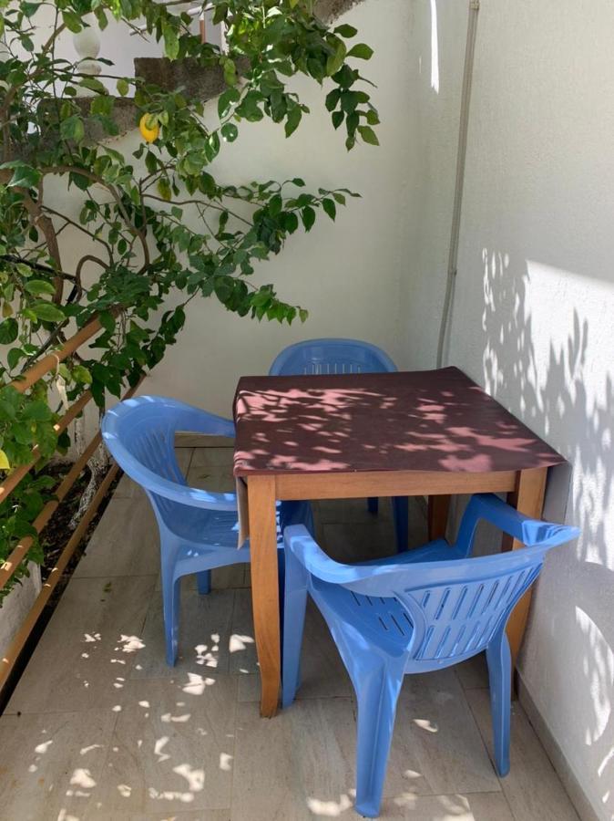 Denaj House Hotel Himare Ruang foto