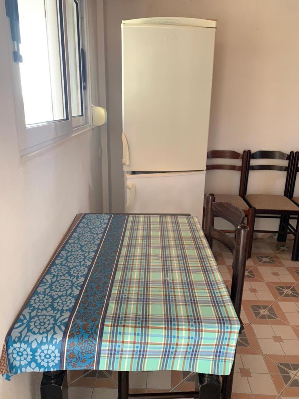Denaj House Hotel Himare Ruang foto